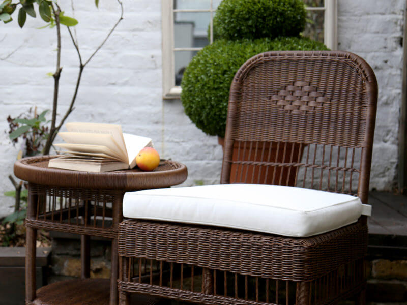 Elba-Chair-and-Side-Table-in-Brown-800×600