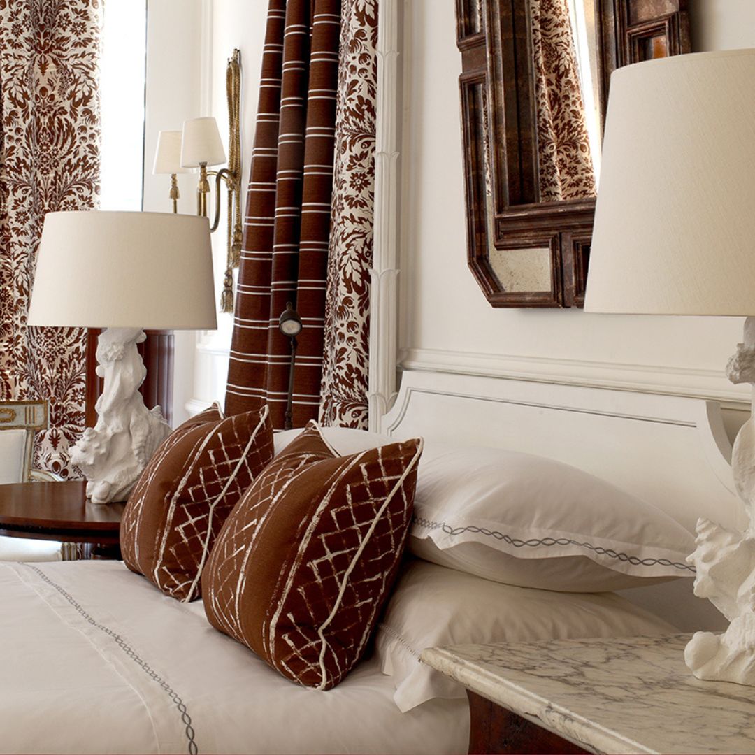 Roche Shell Table Lamp