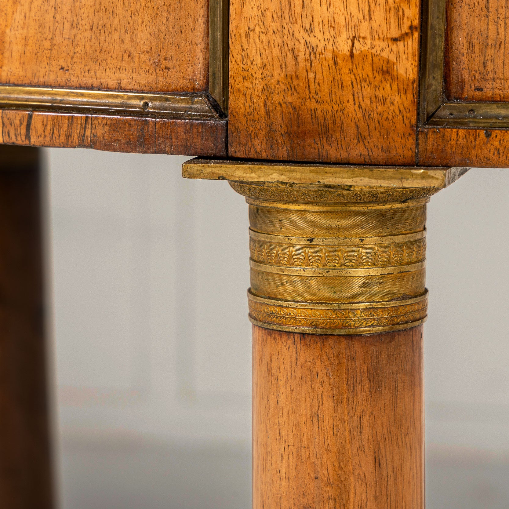 19th Century French Walnut Guéridon