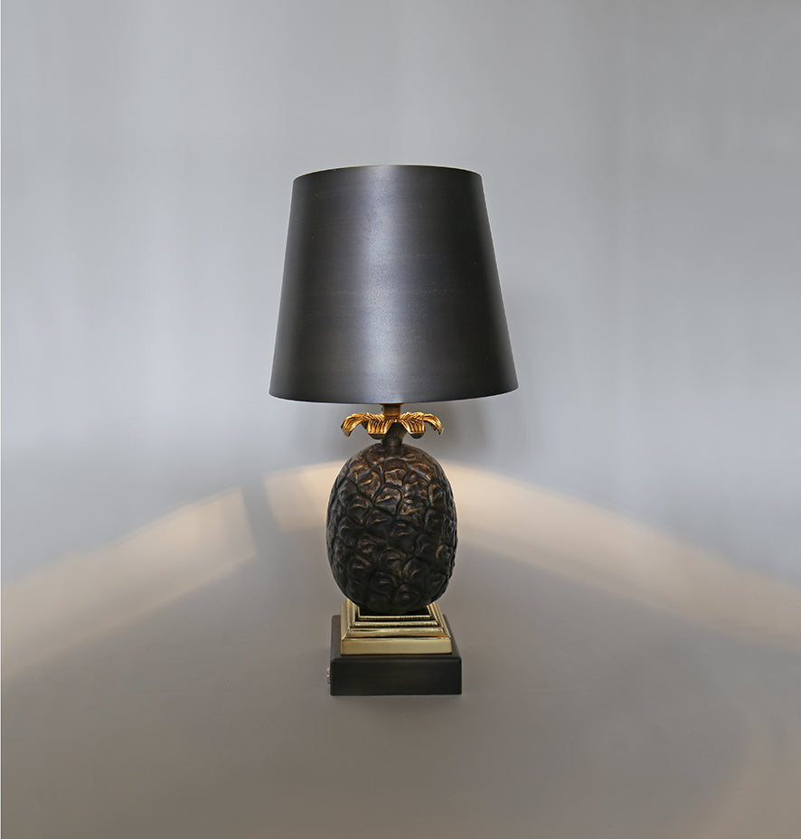Ananas Cordless Table Lamp Bronze Lit 1_LR