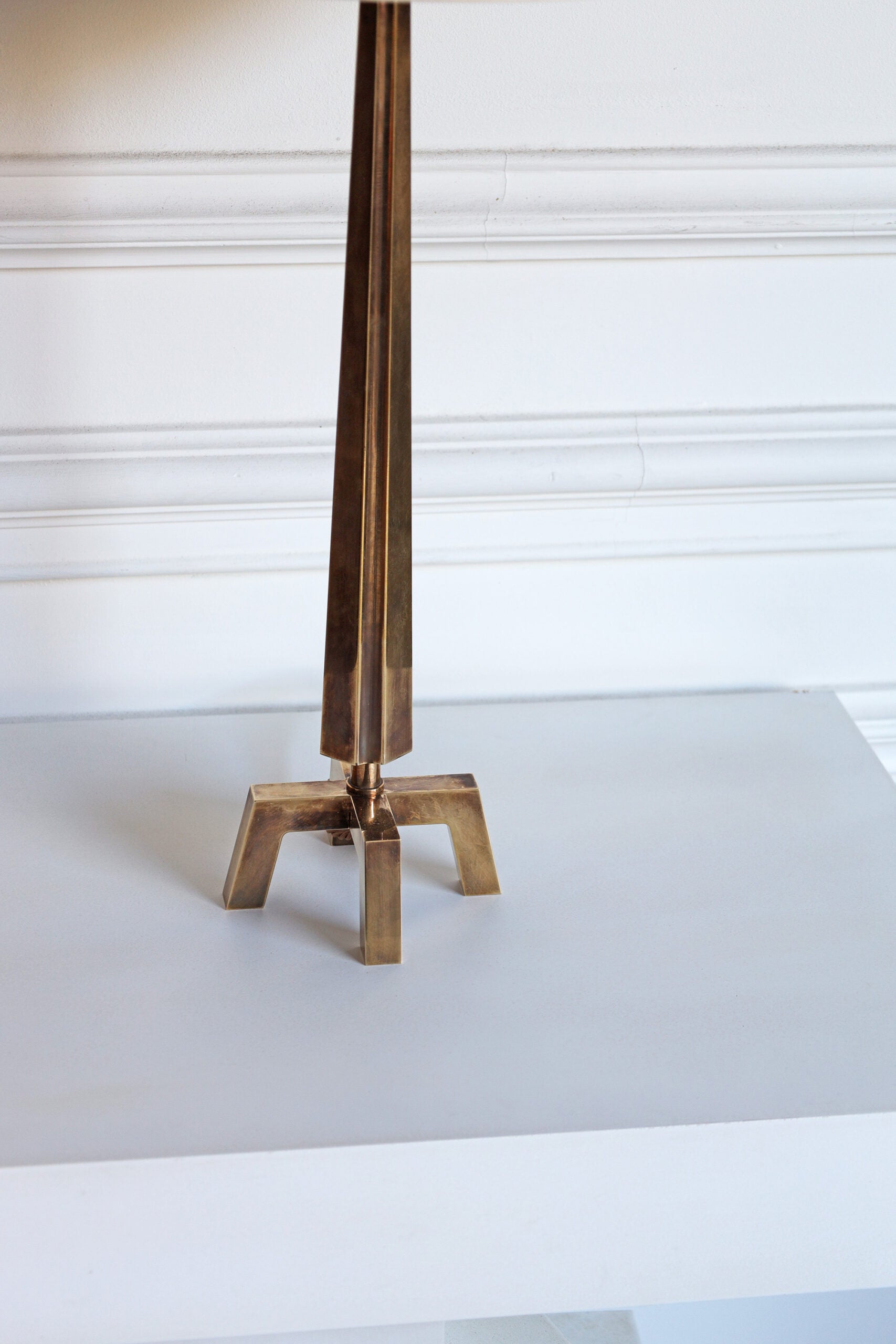Arrow Table Lamp