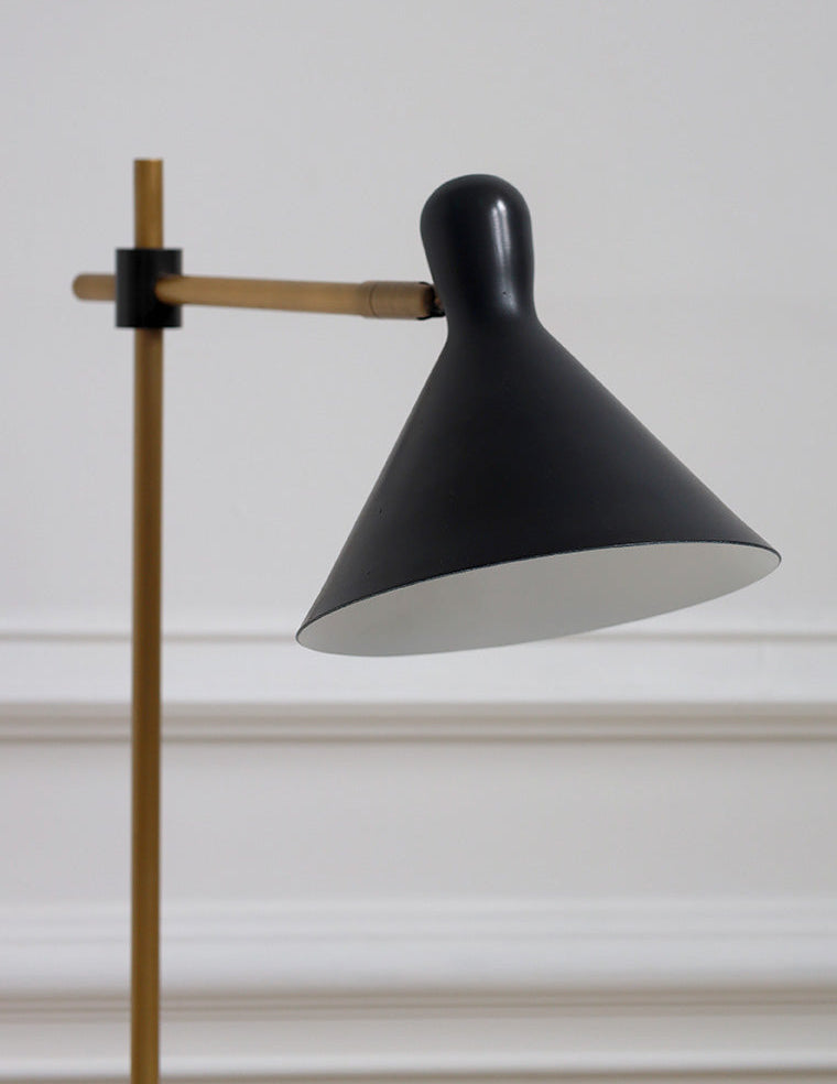 Nile Desk Lamp