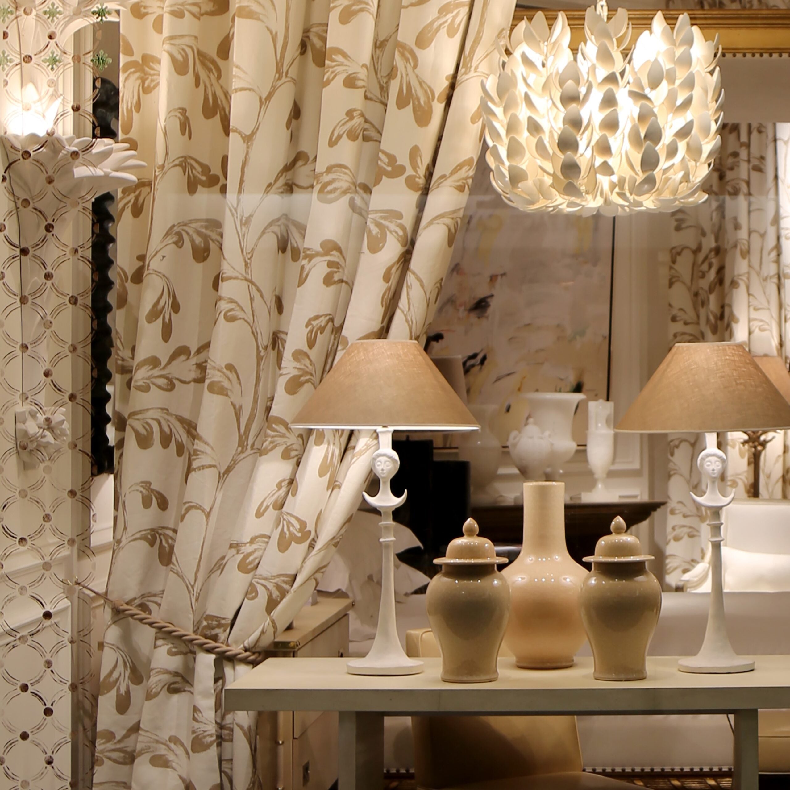 Stela Table Lamp - White