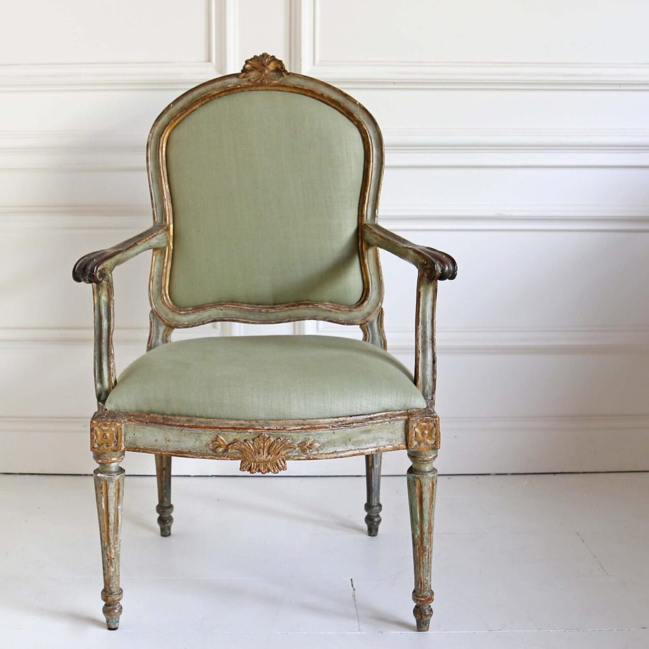 Louis XVI Armchair - Brittany Glazed Linen Moss