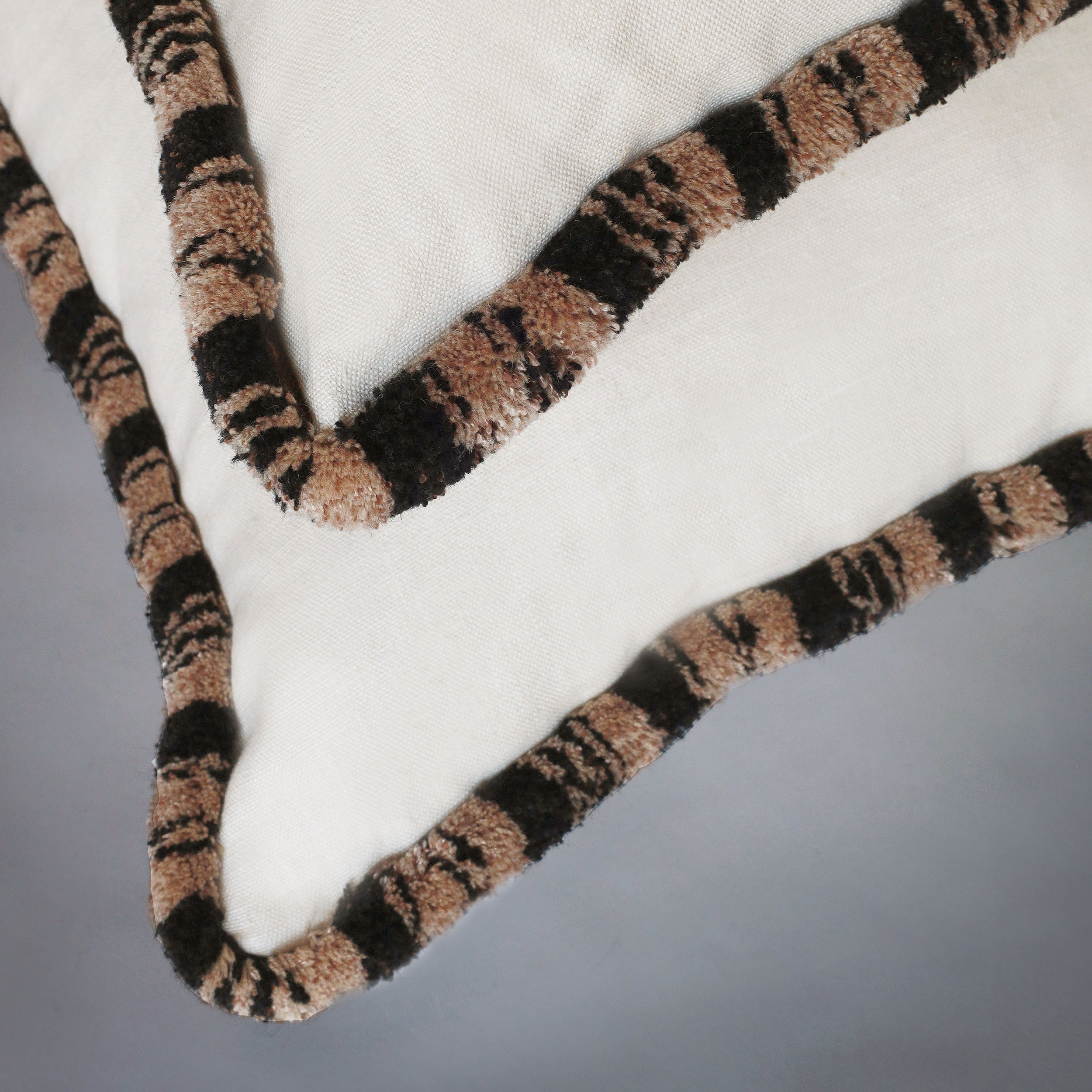 Brittany Cushion - Natural/Leopard