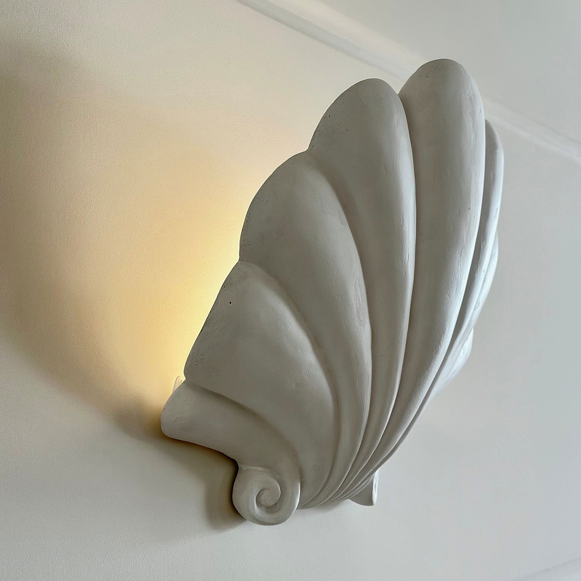Yves Scallop Shell Sconce