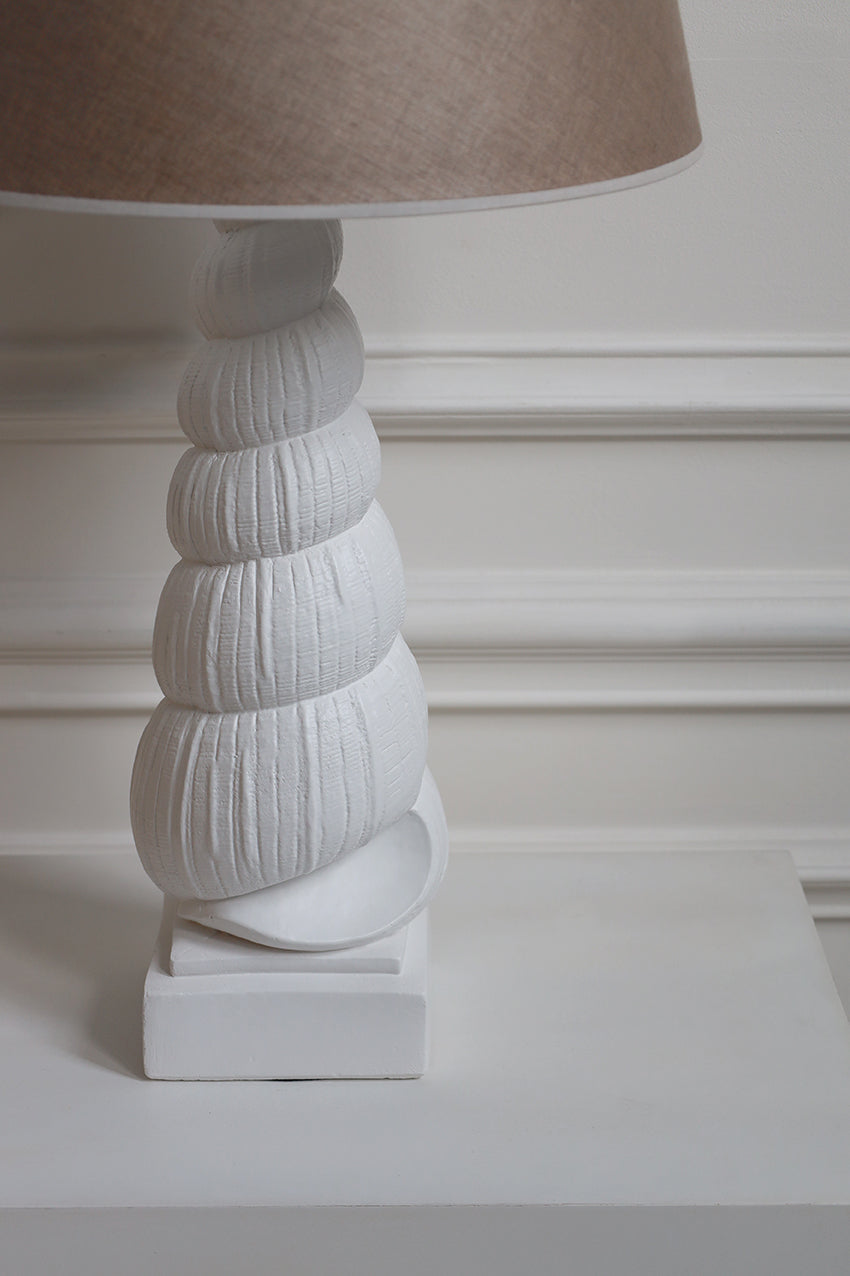 Spire Shell Table Lamp