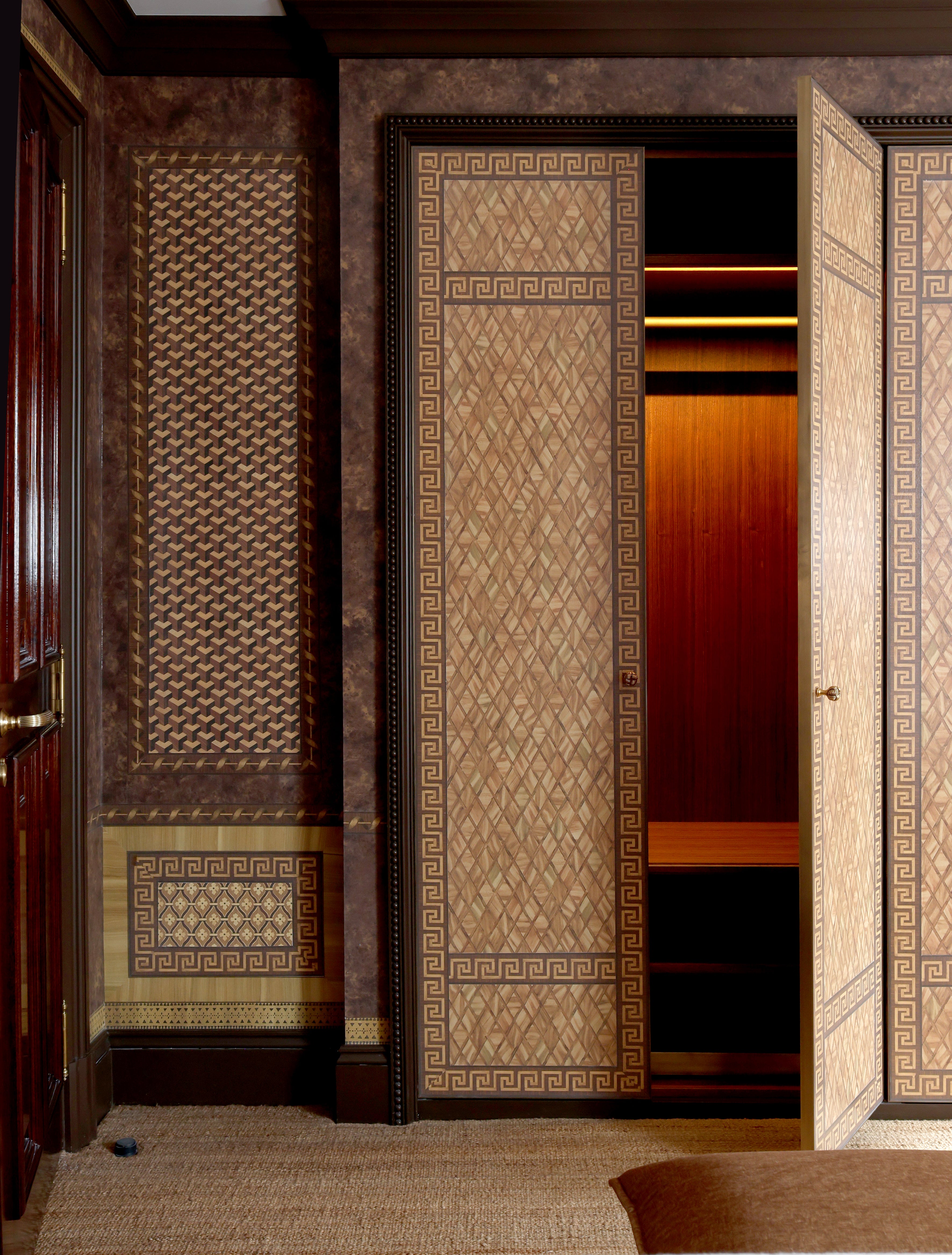 Mongiardino Boiserie - Greca Border