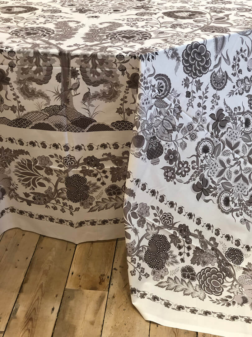 Taupe-Grey on Ivory Tablecloth.Vignette.Side WS