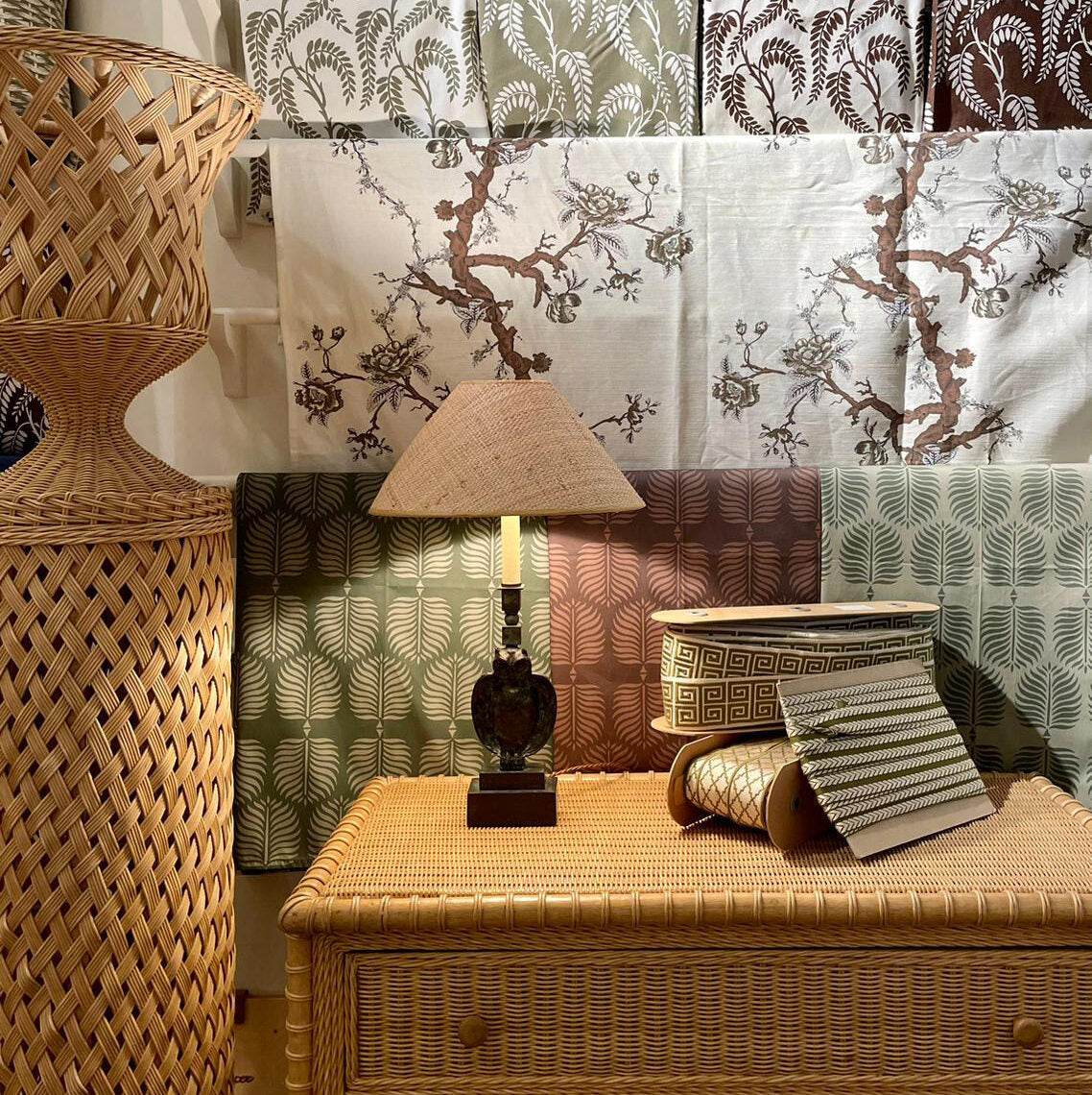 Rattan Pedestal with Planter