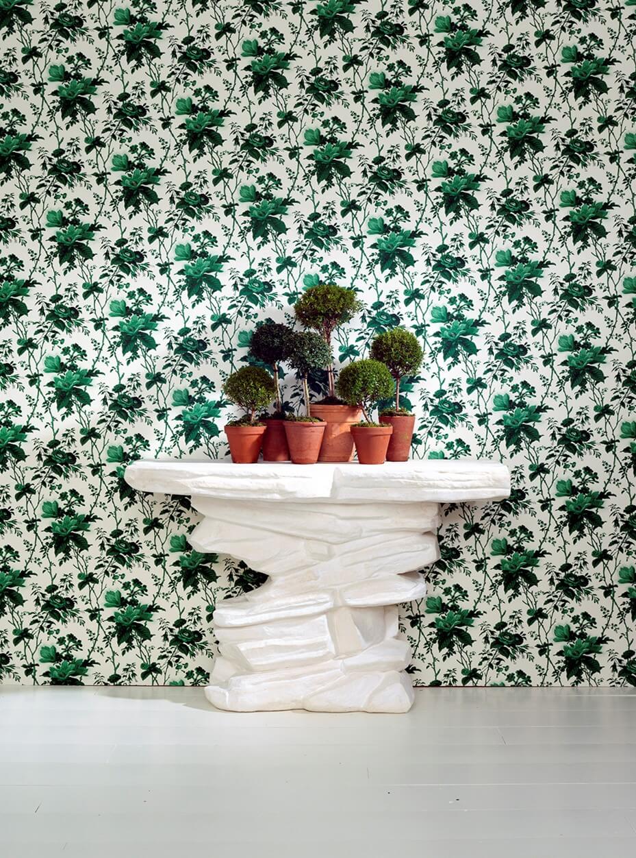 Vignette.De La Tour Paolo’s Green.Rocky Console