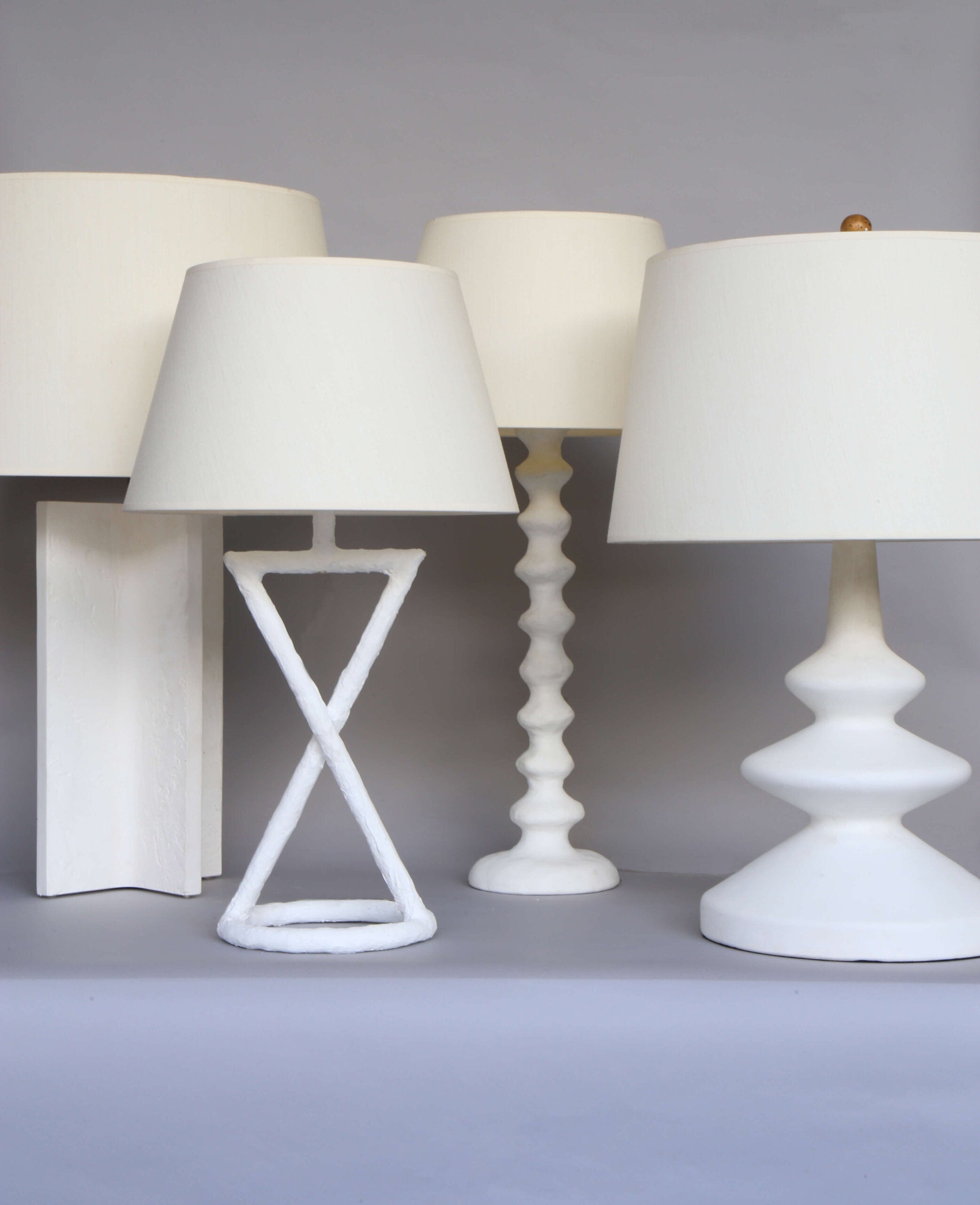 Montparnasse 3 White Table lamps grey background