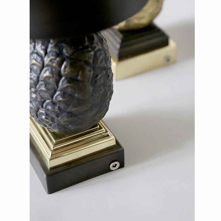 Ananas Cordless Table Lamp Bronze &#038; Brass Detail 1_WS