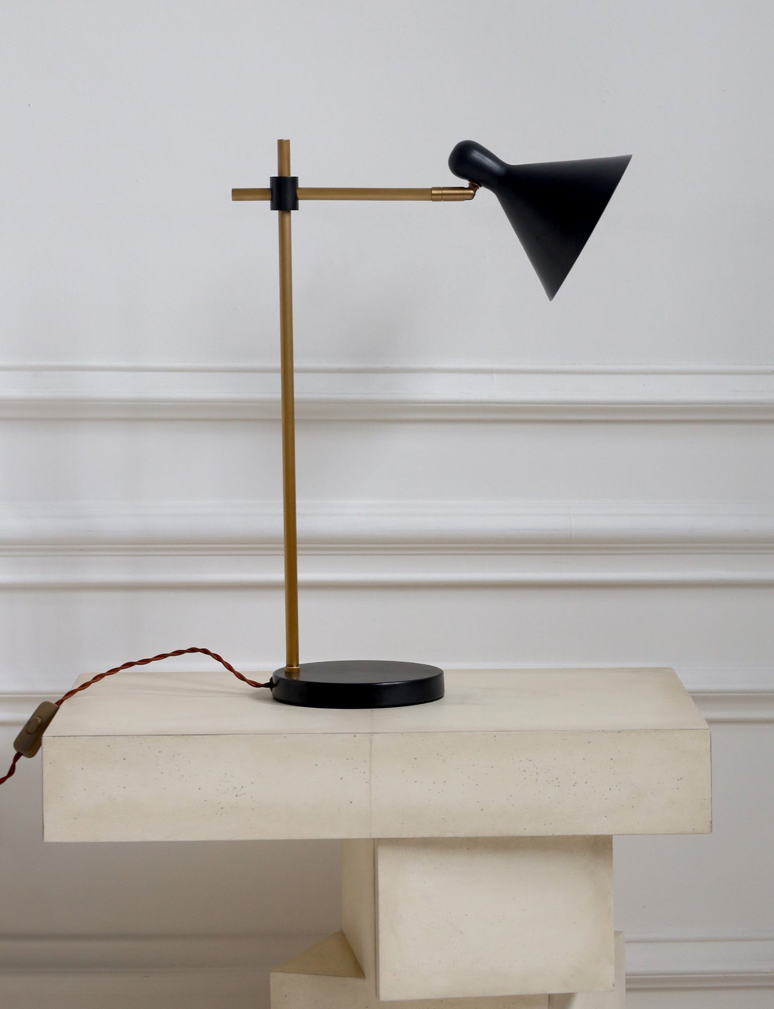 Nile Desk Lamp
