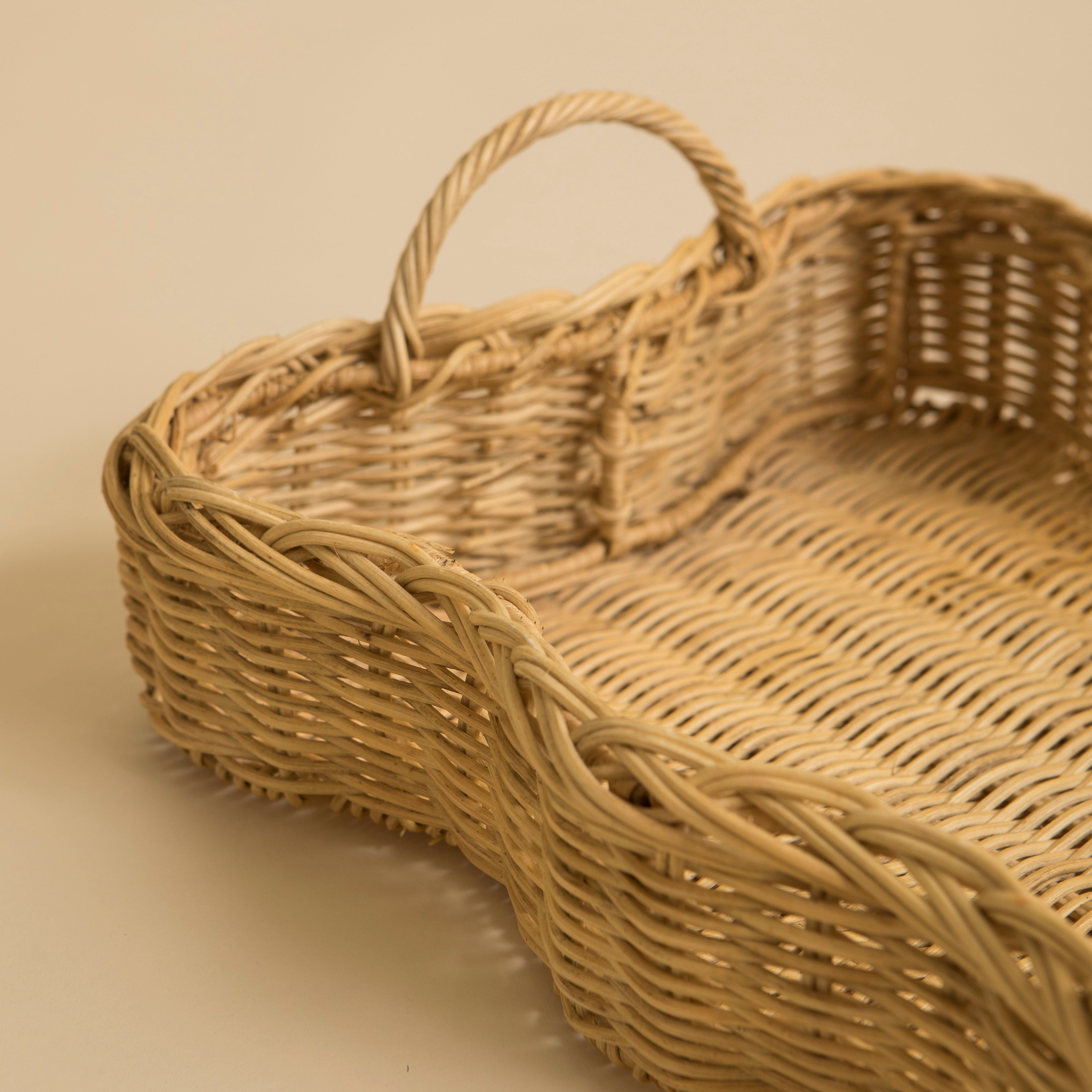 Vera Rattan Scalloped Tray - Small