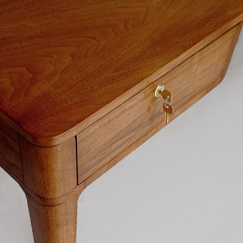 Carlton Desk