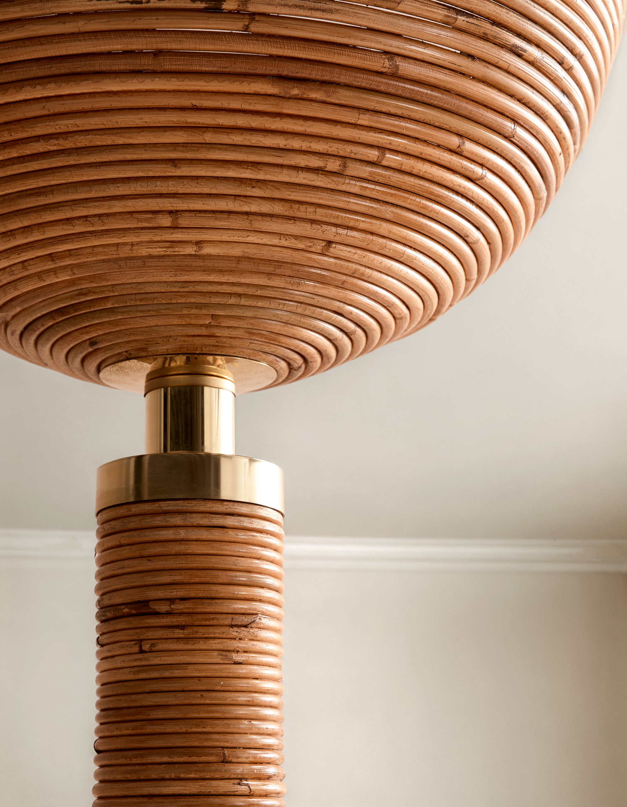 Alba Floor Lamp