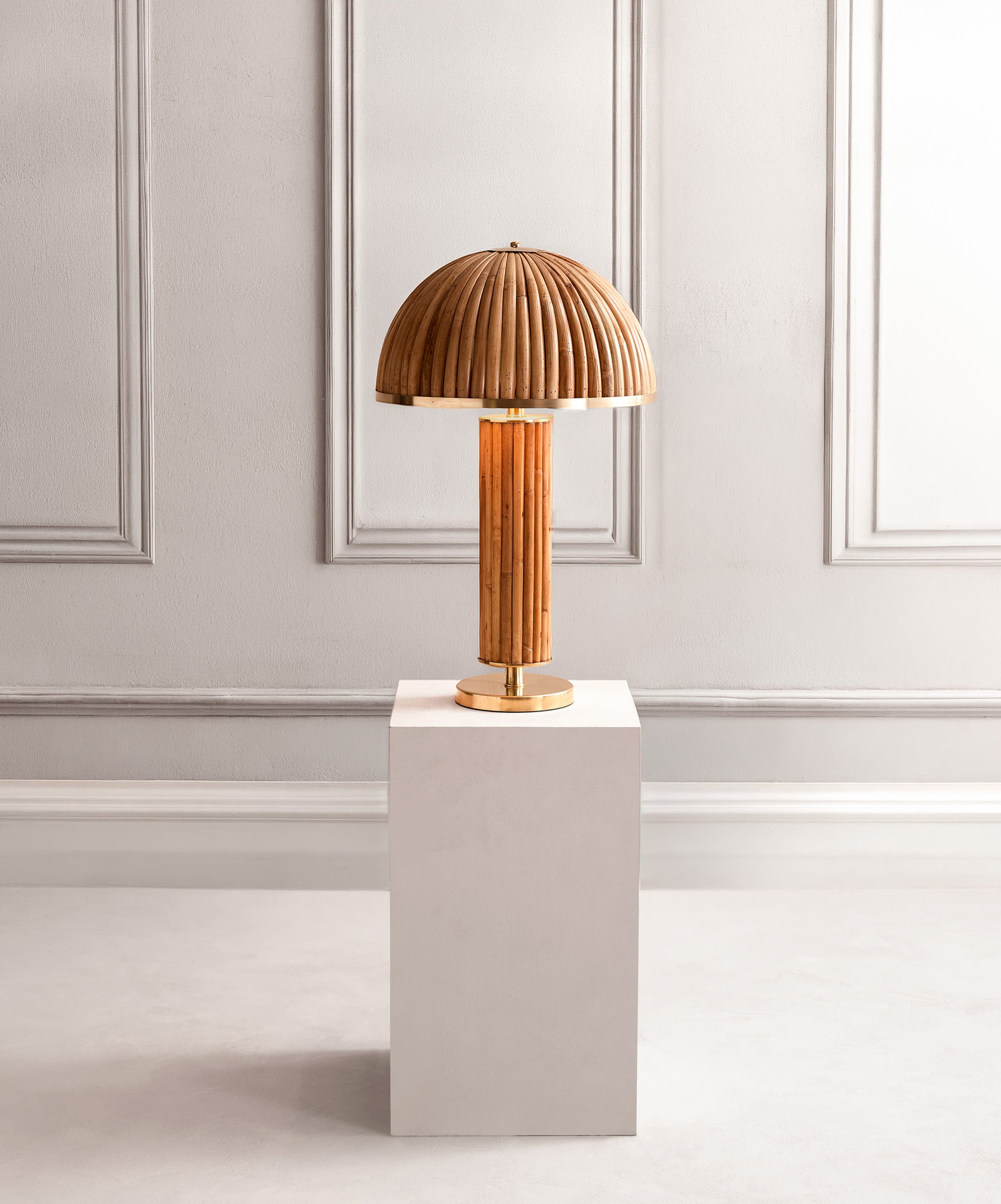 Alba Table Lamp