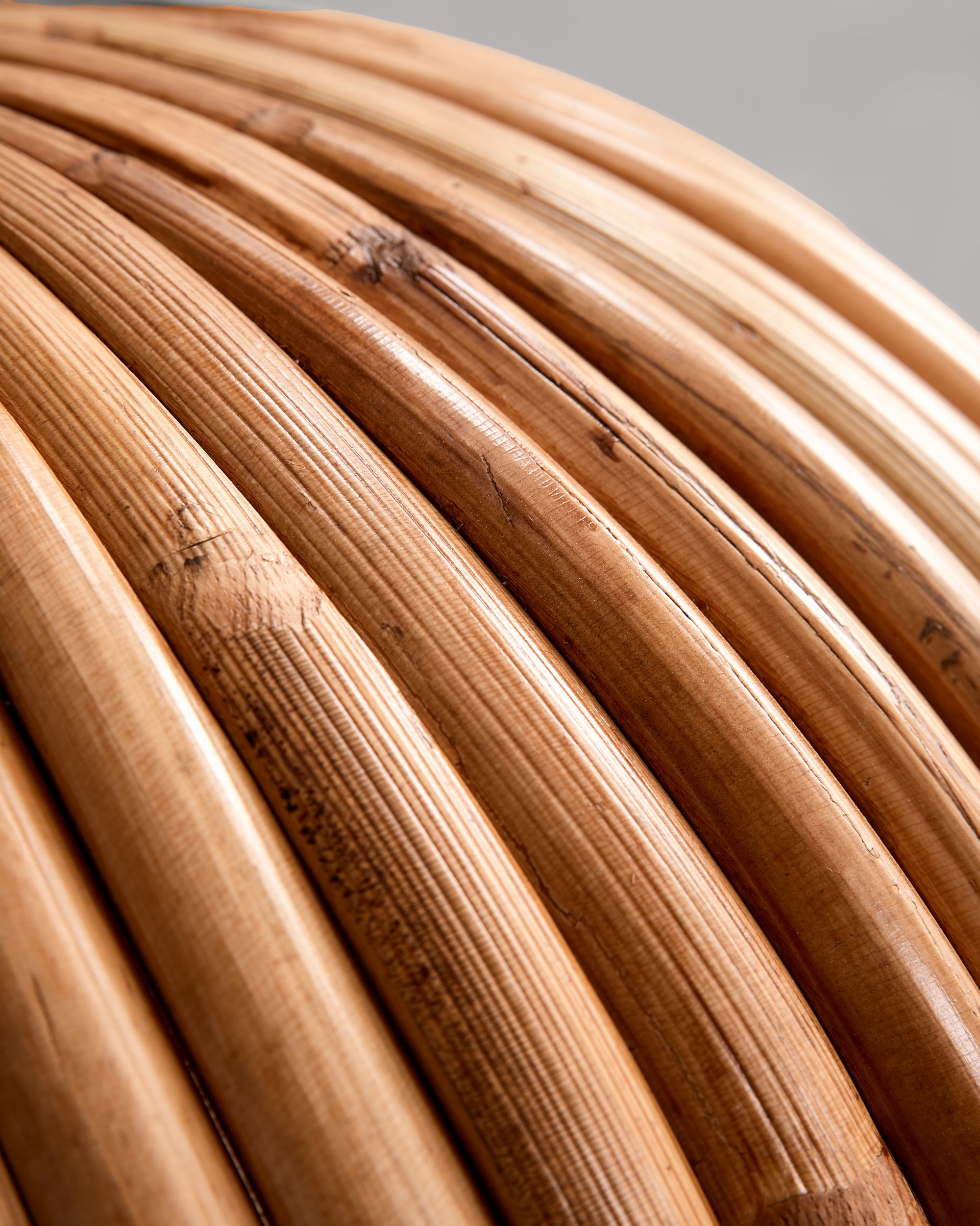 Alba Table Lamp