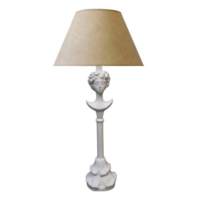 The-Girl-Table-Lamp-640&#215;640