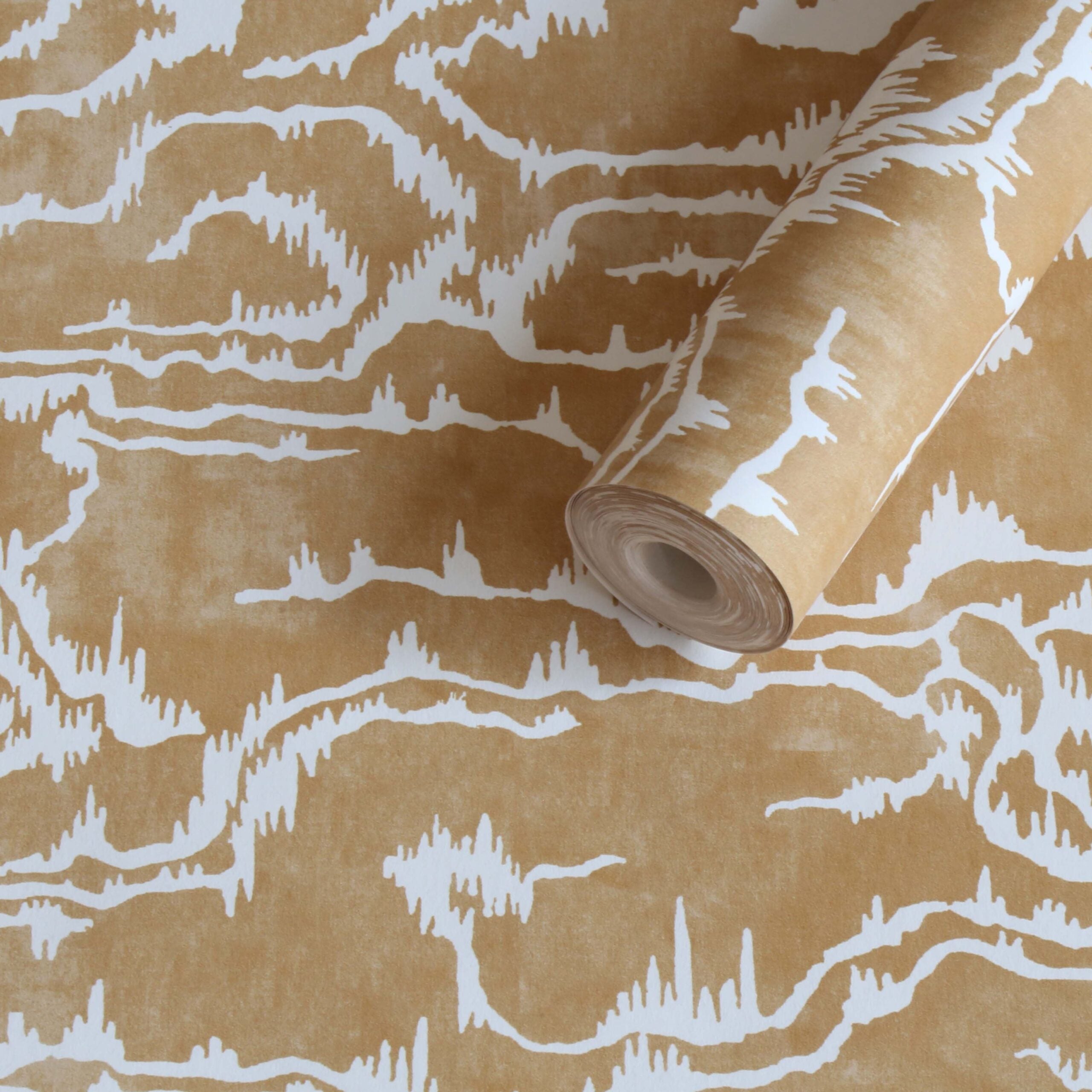Rivière Wallpaper - Ochre