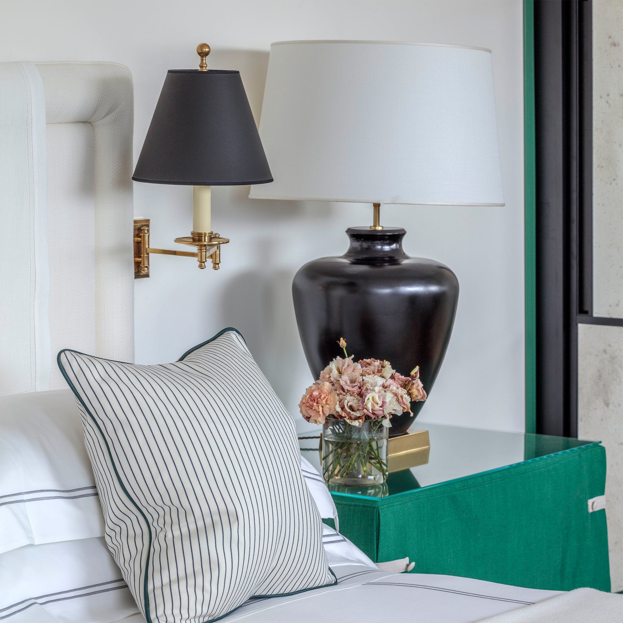 Philip Table Lamp - Black