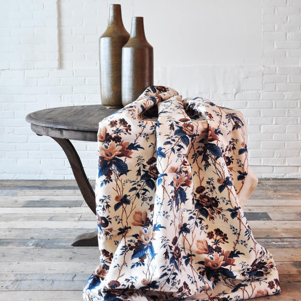 Vignette.De La Tour Blue &#038; Brown on Ecru