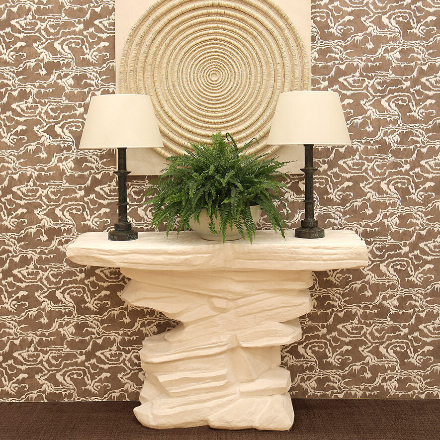 Vignette.M&#038;OJan19.Riviere.Rocky Console.Sola Coco Wall Decor.Germaine Table Lamp.LR